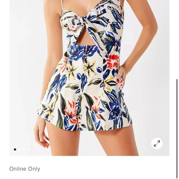 Astr Painted Floral Tie Front Romper - Picture 2 of 4